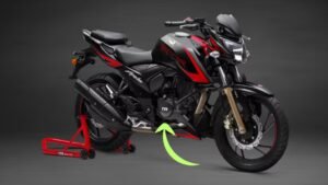 Apache with RTR 200 4V